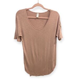 Old Navy Luxe T-shirt pink size small EUC B0026